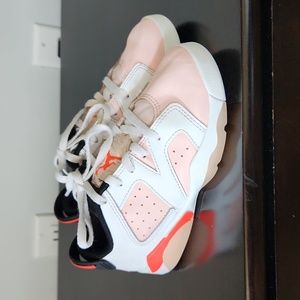 2022 Air Jordan 6 Retro Low GS 'Atmosphere' size 11c